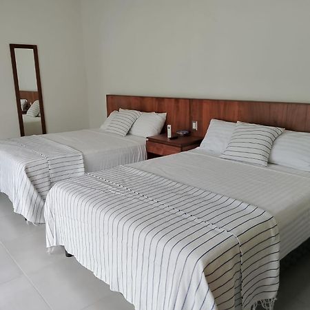 Deluxe Apartments Azure Bacalar Exterior photo