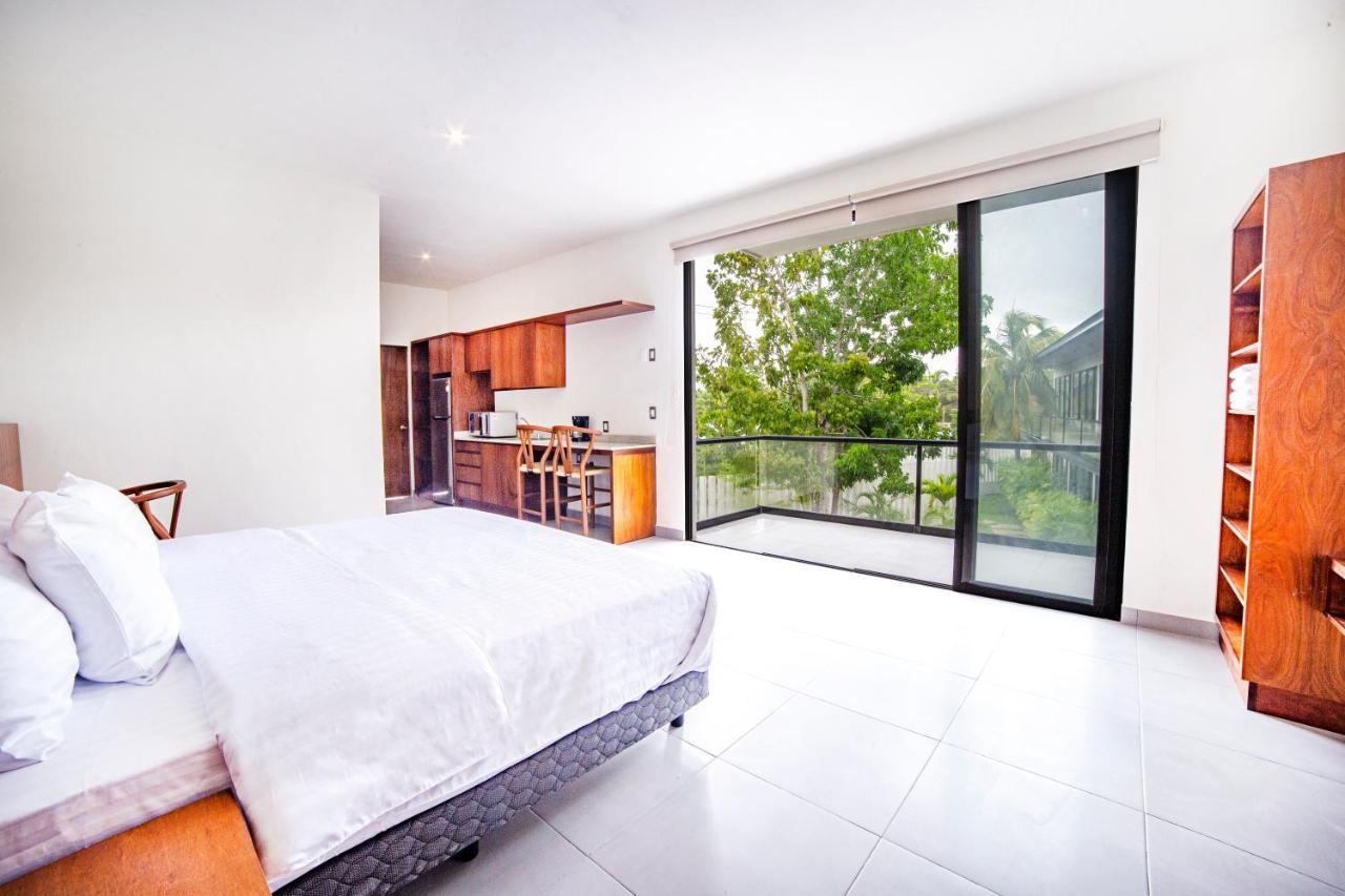 Deluxe Apartments Azure Bacalar Exterior photo